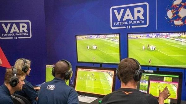 Koka Corinthians Cobra Esclarecimentos Sobre Procedimento Do VAR Na