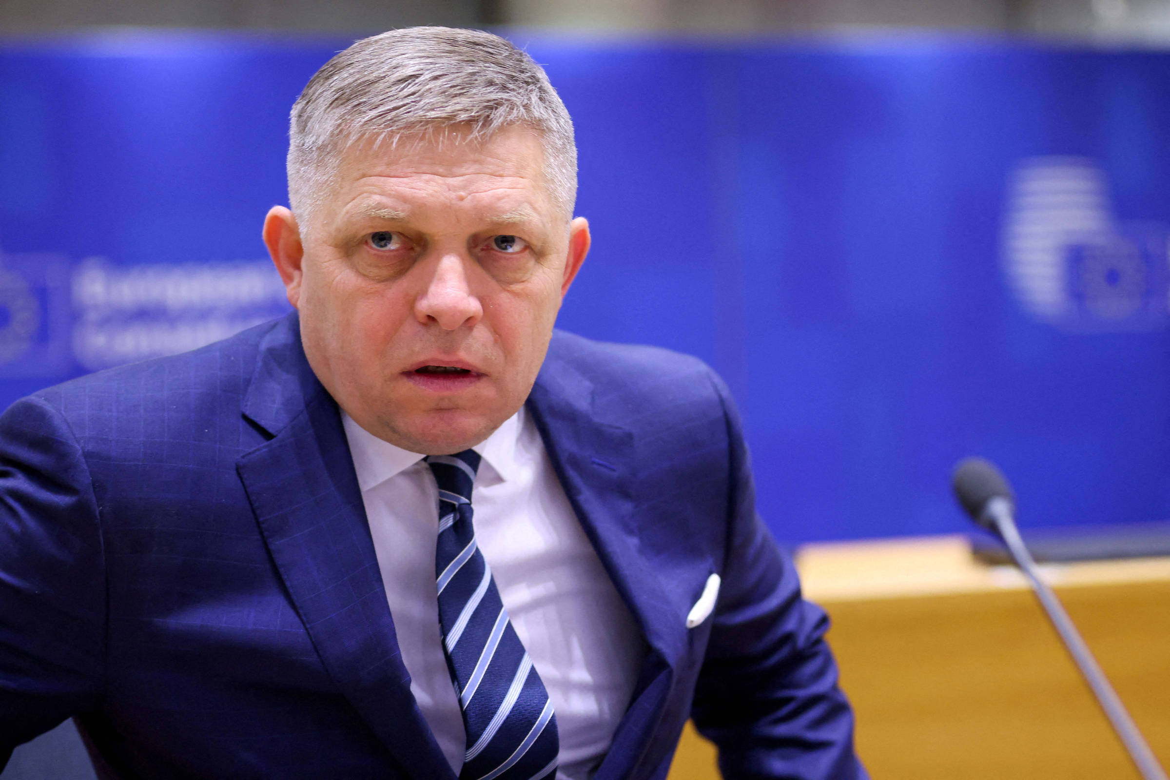 Primeiro-ministro da Eslováquia fora de perigo após tentativa de assassinato