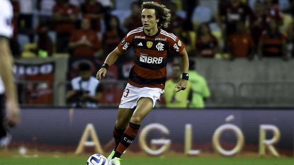 Koka David Luiz Sofre Entorse No Tornozelo Em Estreia De Tite Pelo