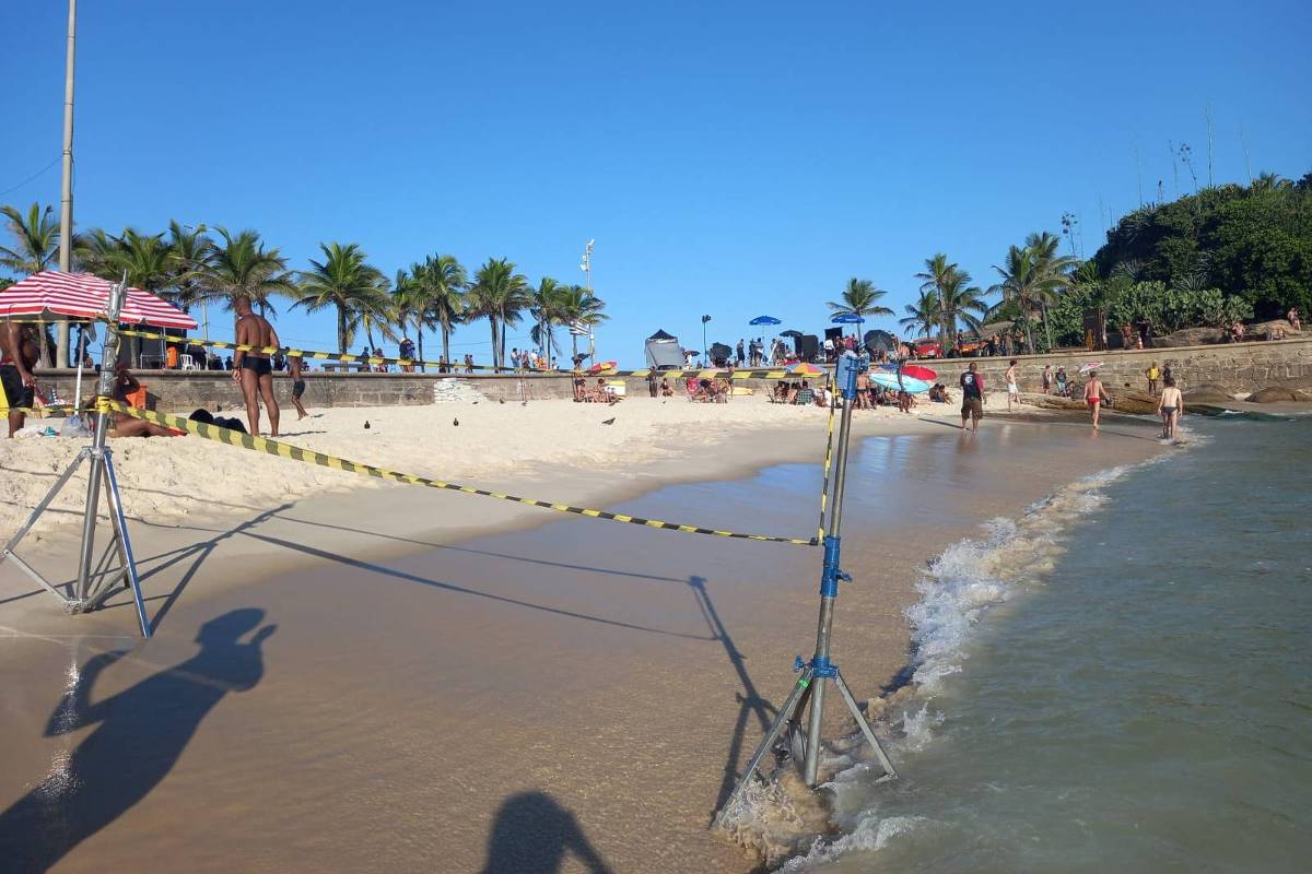 Praia do Arpoador interditada para gravações do filme "Homem com H"