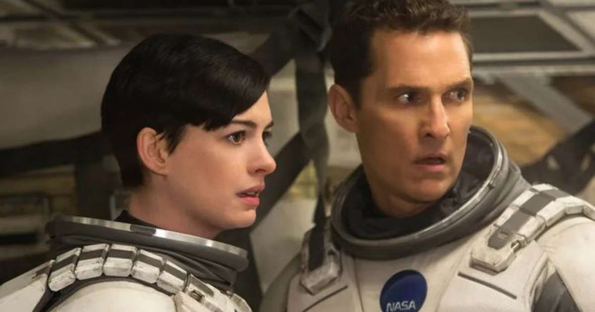 Koka Anne Hathaway revela como Christopher Nolan salvou sua carreira