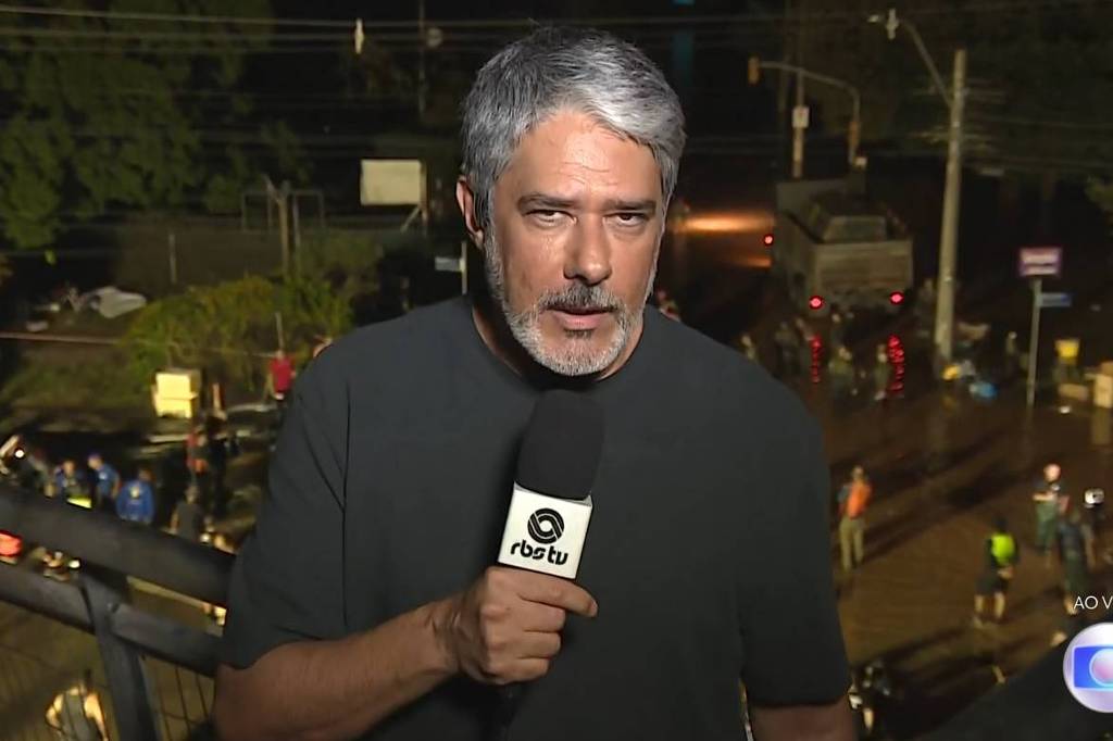 William Bonner apresenta Jornal Nacional ao vivo de Porto Alegre