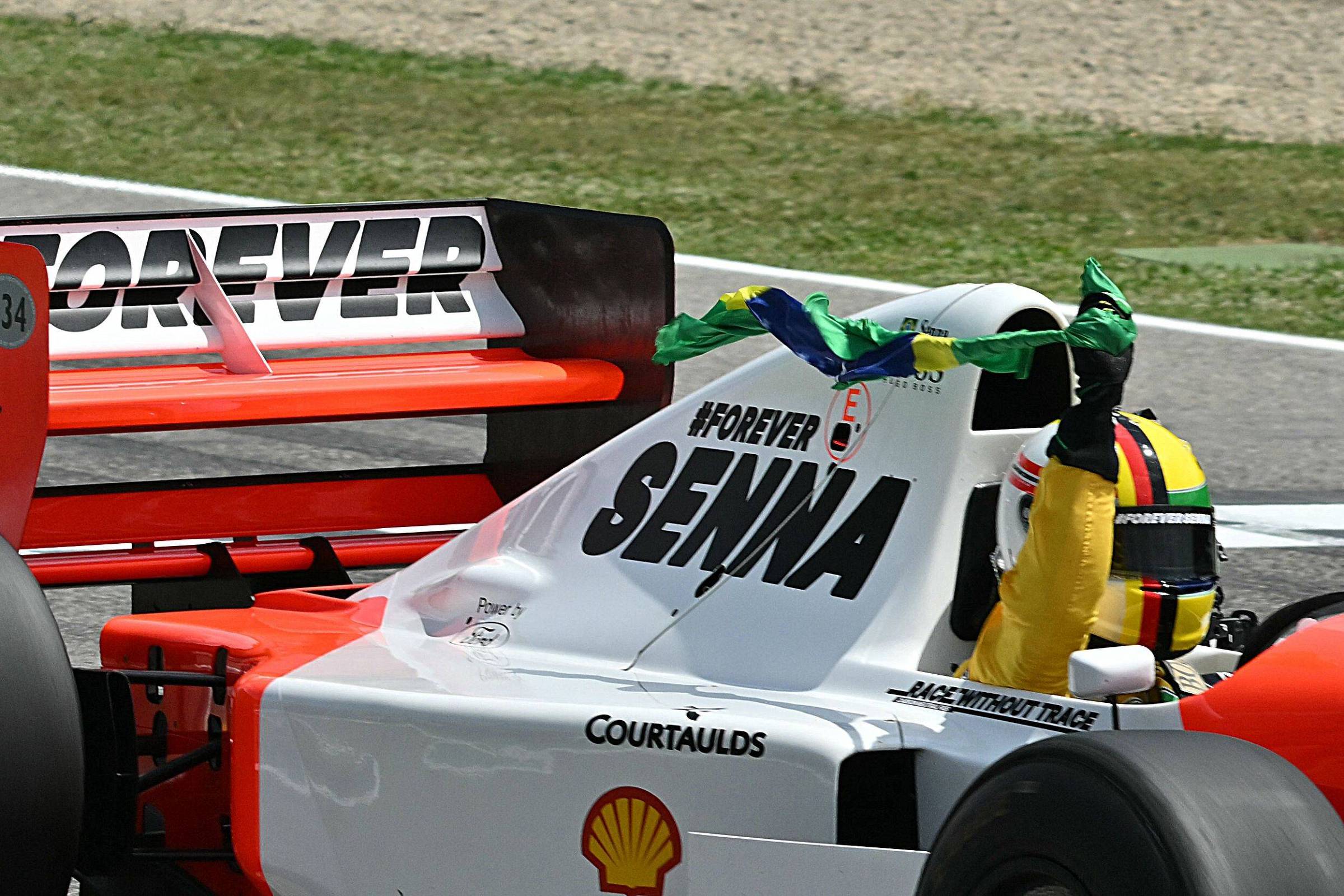 GP da Emilia-Romagna da F1 marcado por homenagens a Ayrton Senna