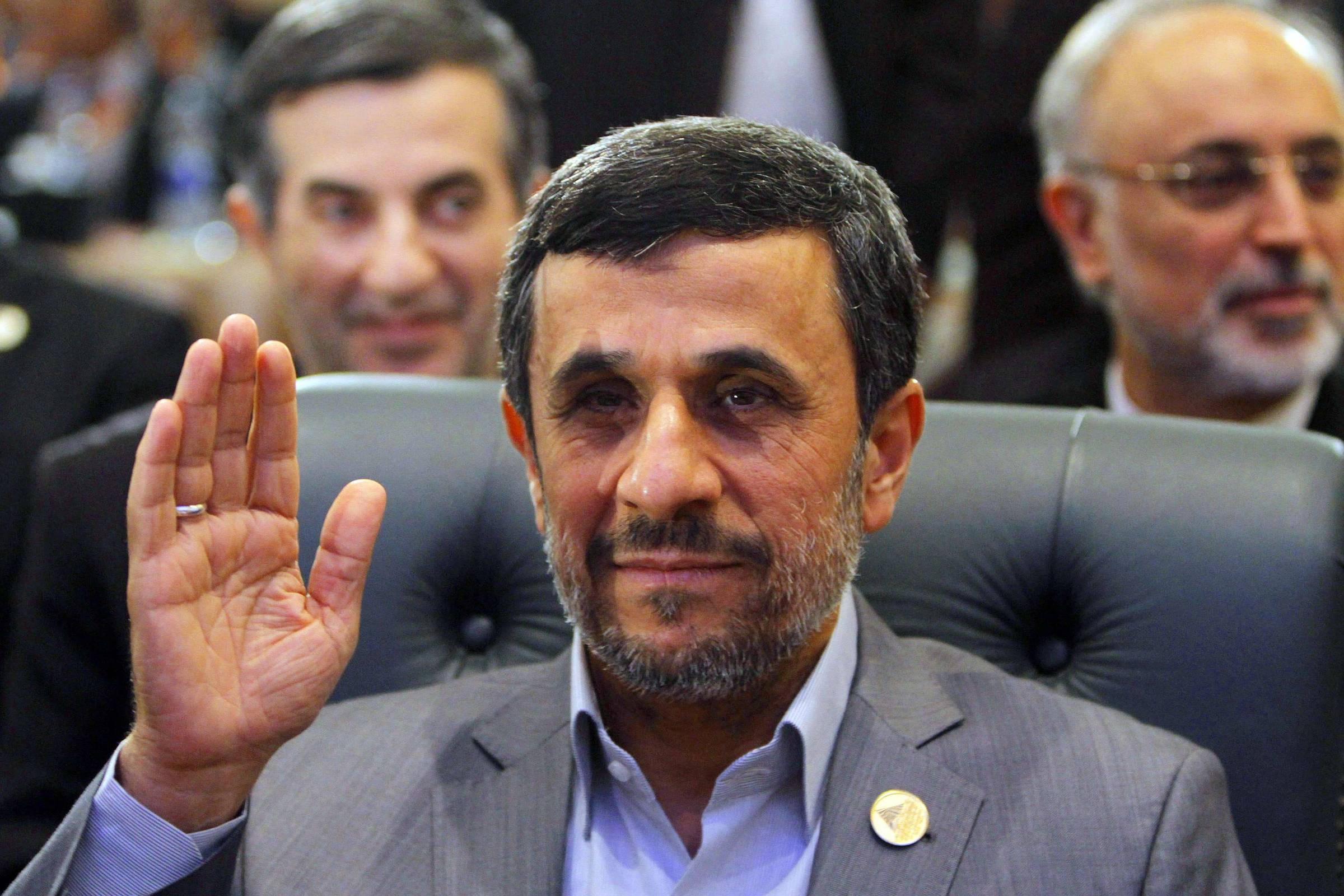Ahmoud Ahmadinejad parabeniza Kansas City Chiefs pela vitória no Super Bowl