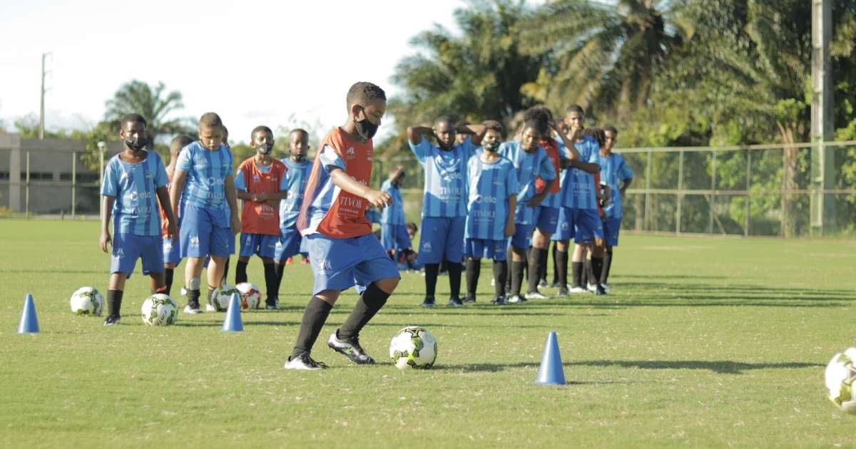 Treinamento De Futebol Para Crianças. Sessão De Treinamento De