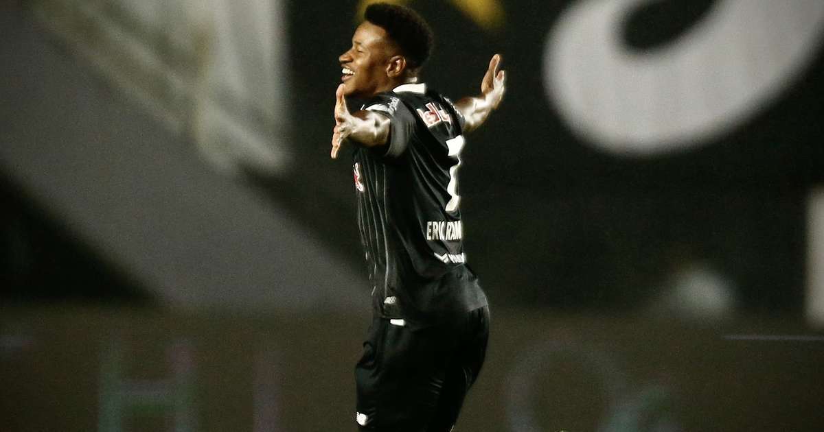 Em jogo de sete gols, Santos quebra jejum e vence o Goiás na Vila