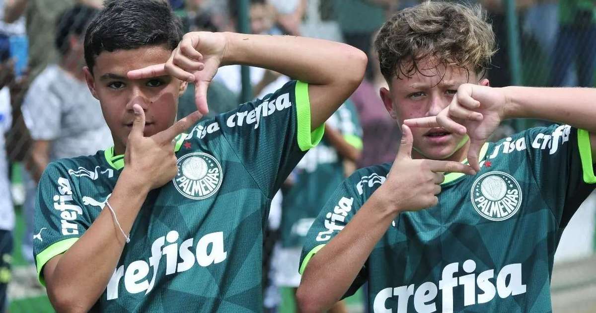 Em virada histórica, Palmeiras goleia o São Paulo por 4 a 0 e conquista o Campeonato  Paulista