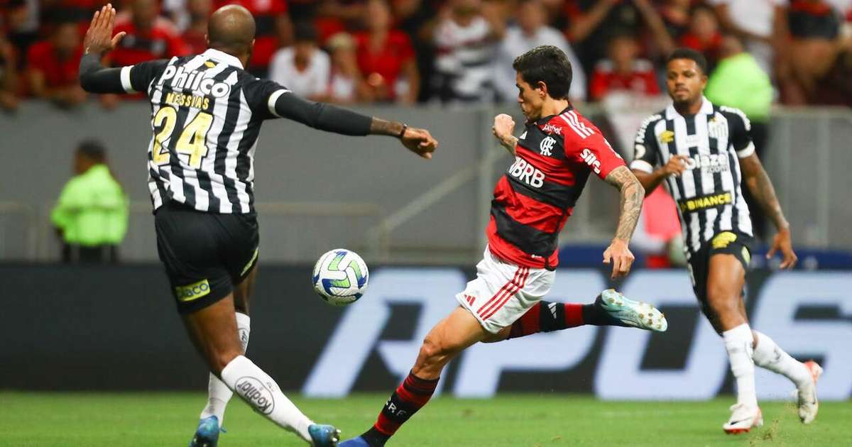 Pedro chega a 100 gols na carreira após hat-trick pelo Flamengo