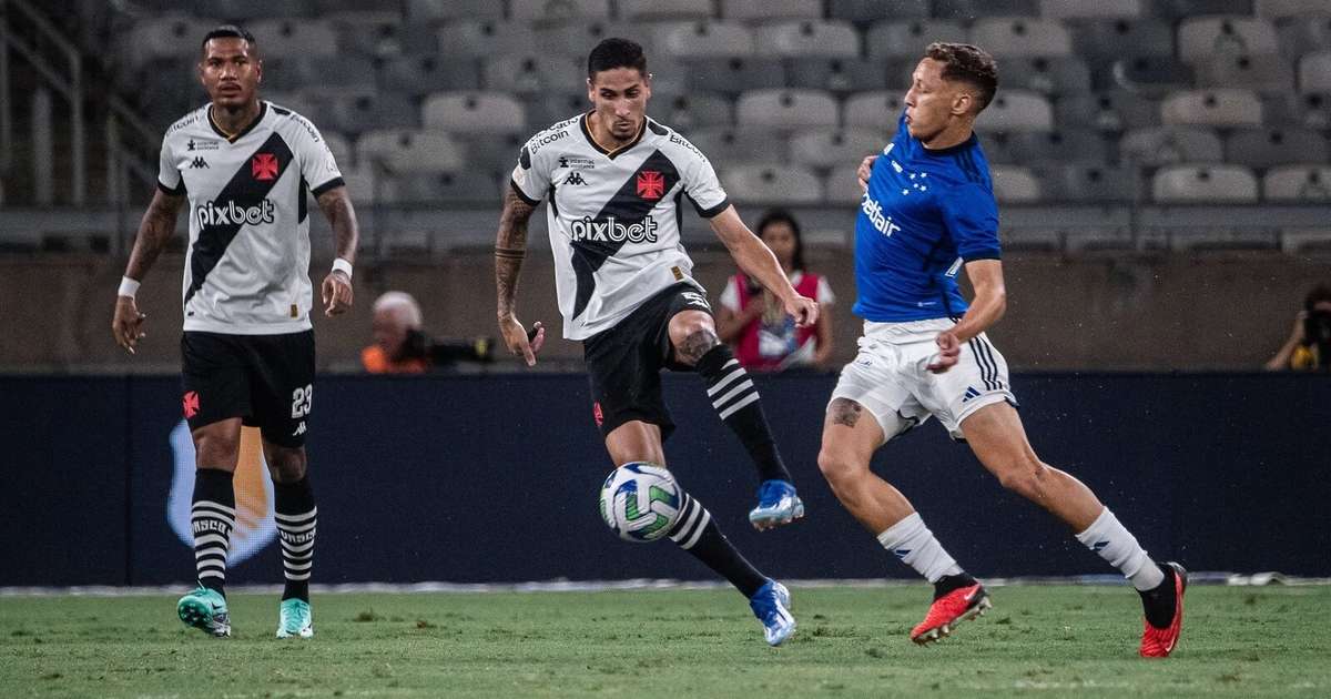 Ex-técnico do Vasco conquista título no campeonato Iraniano