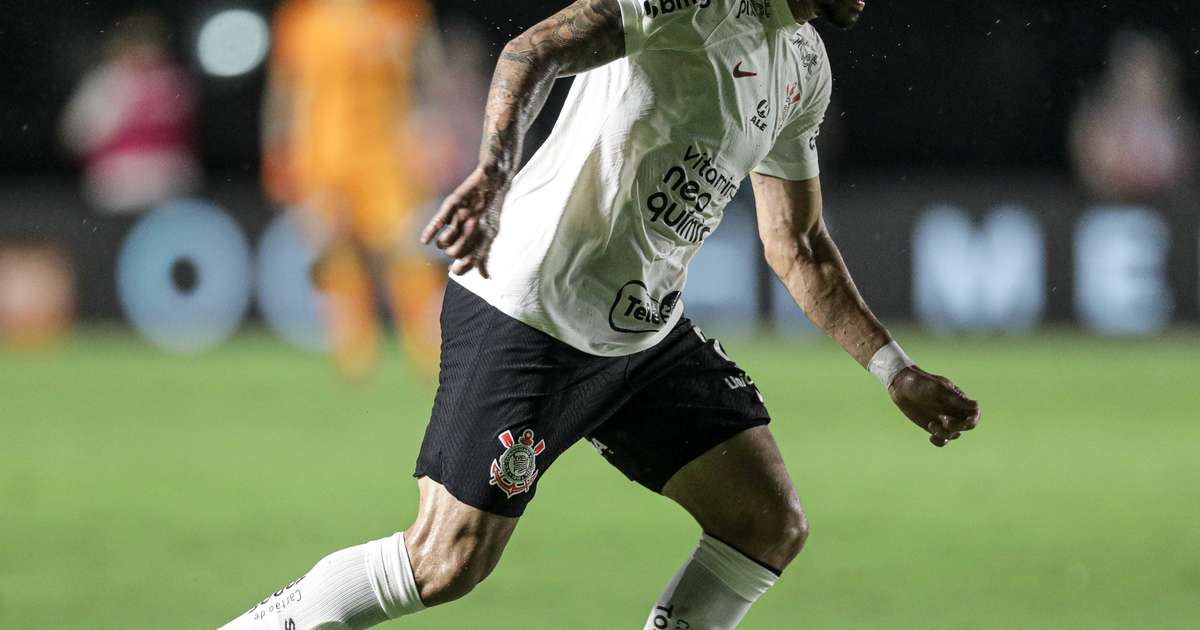 Bruno Méndez é titular em vitória do Uruguai e será desfalque para o  Corinthians em clássico