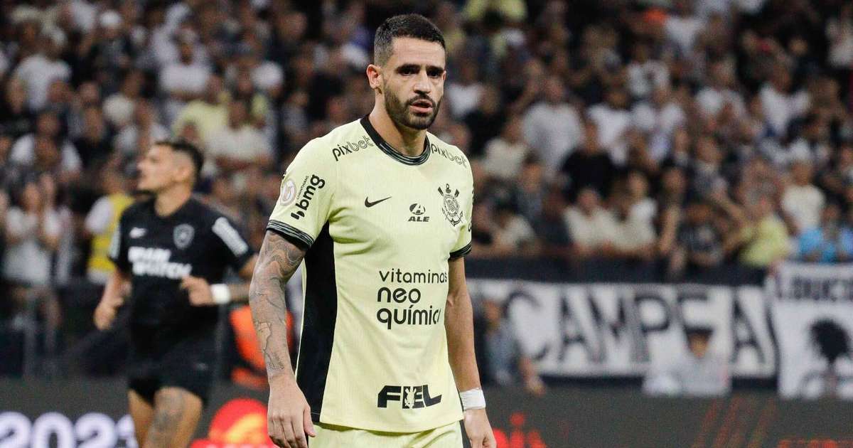 Koka - Weverton recebe prêmio de melhor goleiro do Brasileirão de 2023