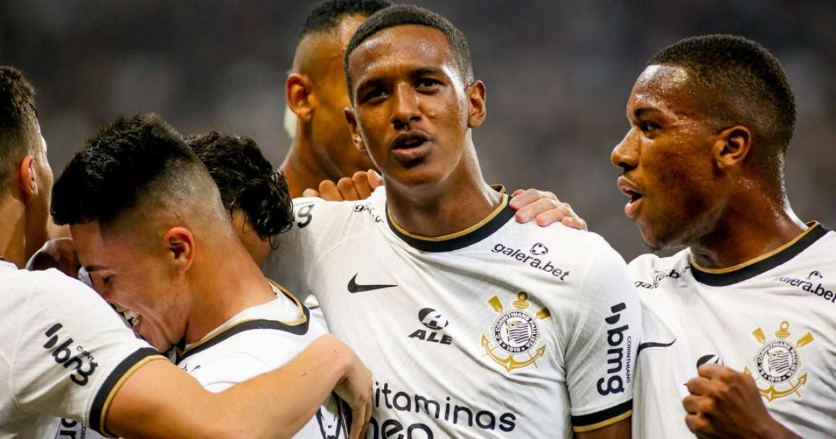 Convocado, Robert Renan estreia com vitória e boa atuação pelo Zenit -  Gazeta Esportiva