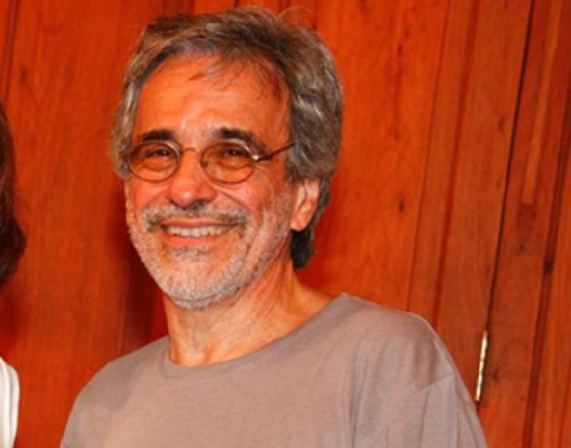 Morre o diretor teatral Aderbal Freire-Filho aos 82 anos