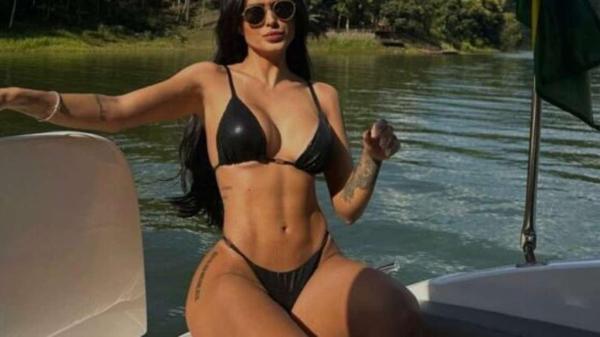 Koka - Fernanda Campos revela segredo para cuidar da "pepeca dos sonhos"